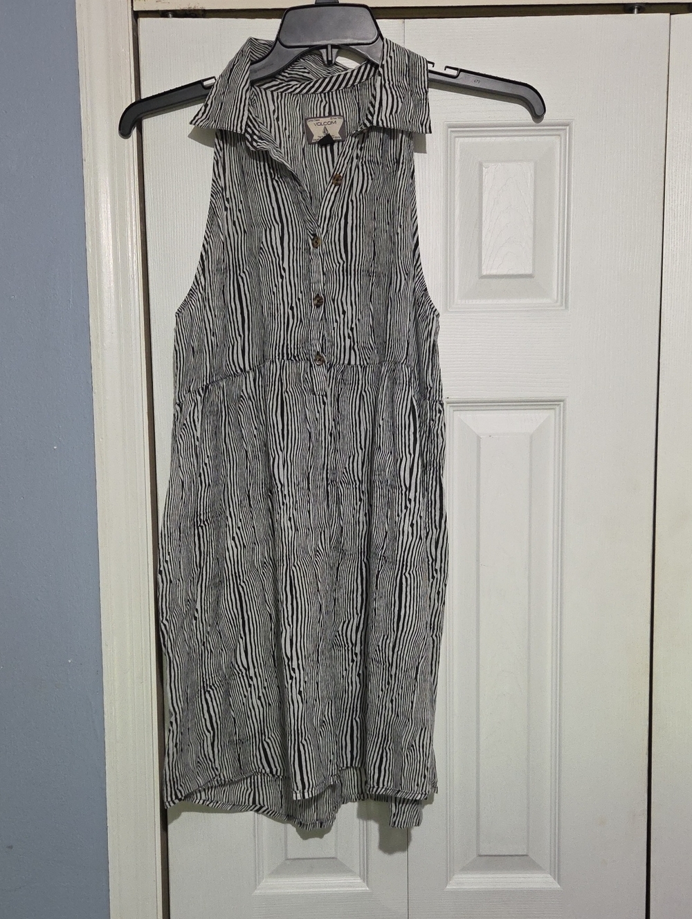 Volcom Black & White Striped Collared Midi Dress Not So Classic Style